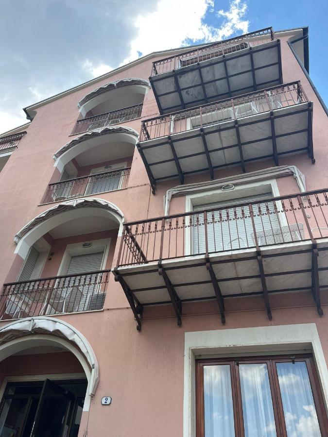 Residence Cherie Borgio Verezzi Exterior foto